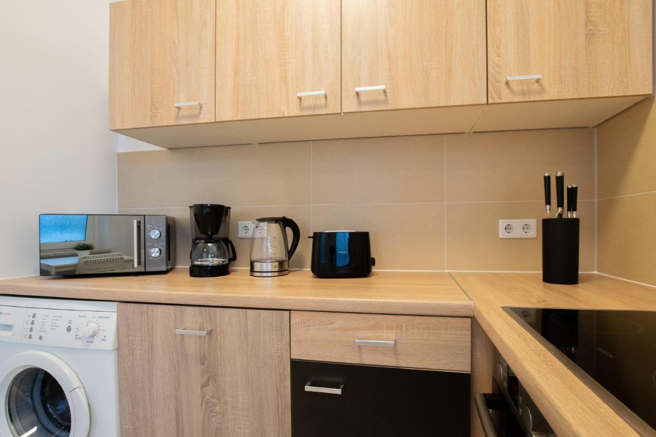 1 Room Apartments - 15min Messe DUS - 10min Oldtown Düsseldorf Buitenkant foto