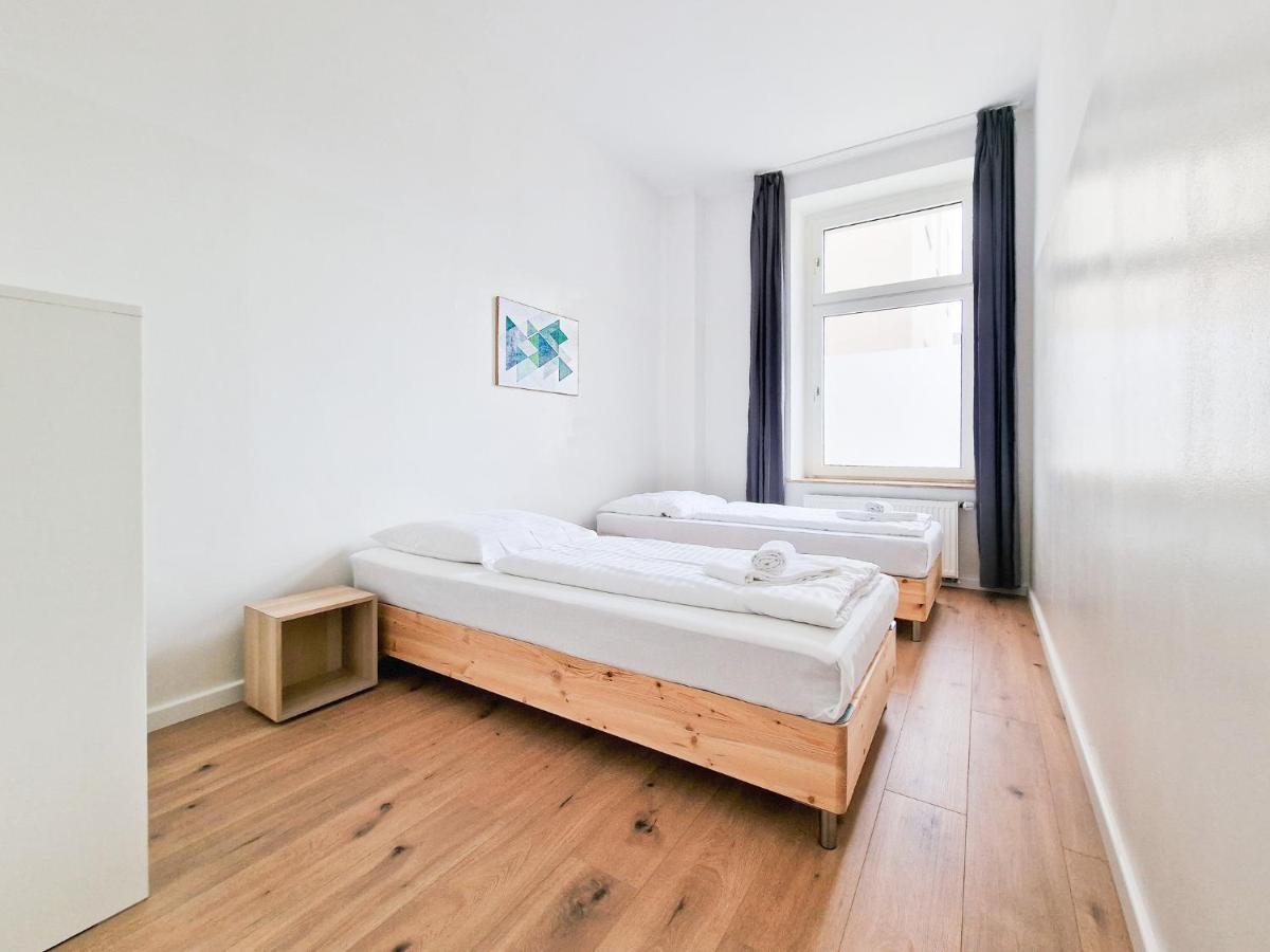1 Room Apartments - 15min Messe DUS - 10min Oldtown Düsseldorf Buitenkant foto