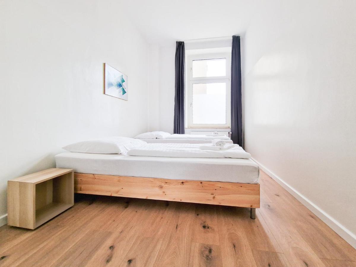 1 Room Apartments - 15min Messe DUS - 10min Oldtown Düsseldorf Buitenkant foto