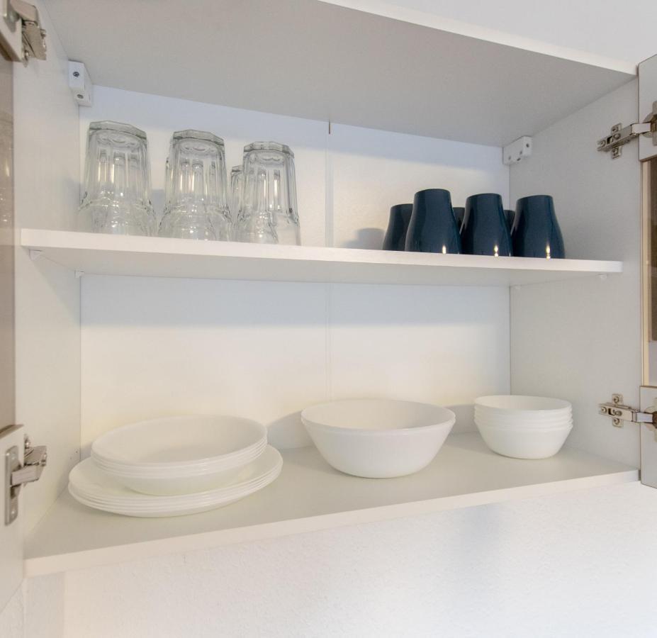 1 Room Apartments - 15min Messe DUS - 10min Oldtown Düsseldorf Buitenkant foto