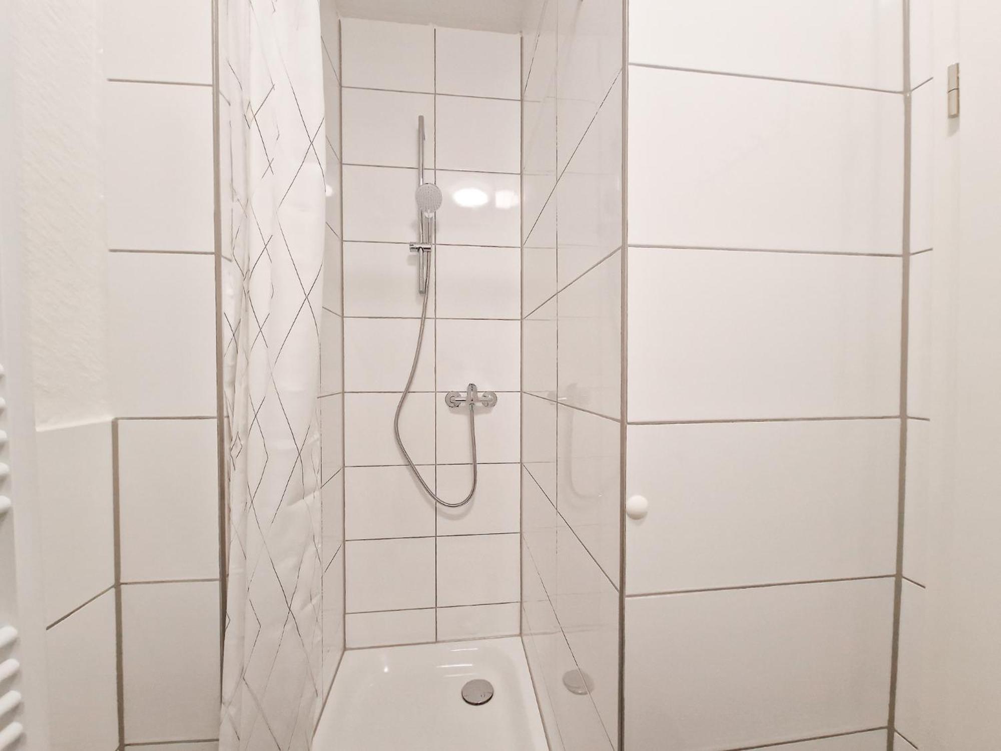 1 Room Apartments - 15min Messe DUS - 10min Oldtown Düsseldorf Buitenkant foto